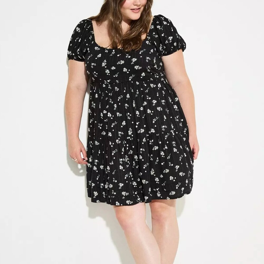 ❤NWT LOVESICK TORRID FLORAL MINI DRESS - OPEN BACK- DAISY CLUSTERS - PLUS SIZE